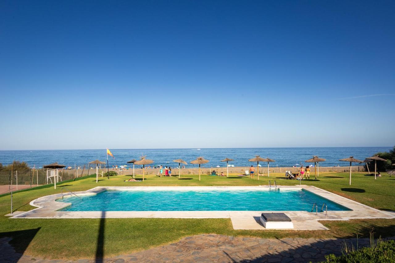 Relax At Premium Beach Flat - Aldea Beach Манільва Екстер'єр фото